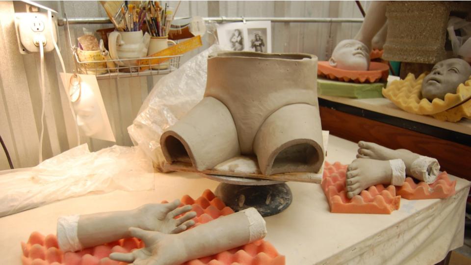 "The Dreamlife of Broken Toys" Building Process